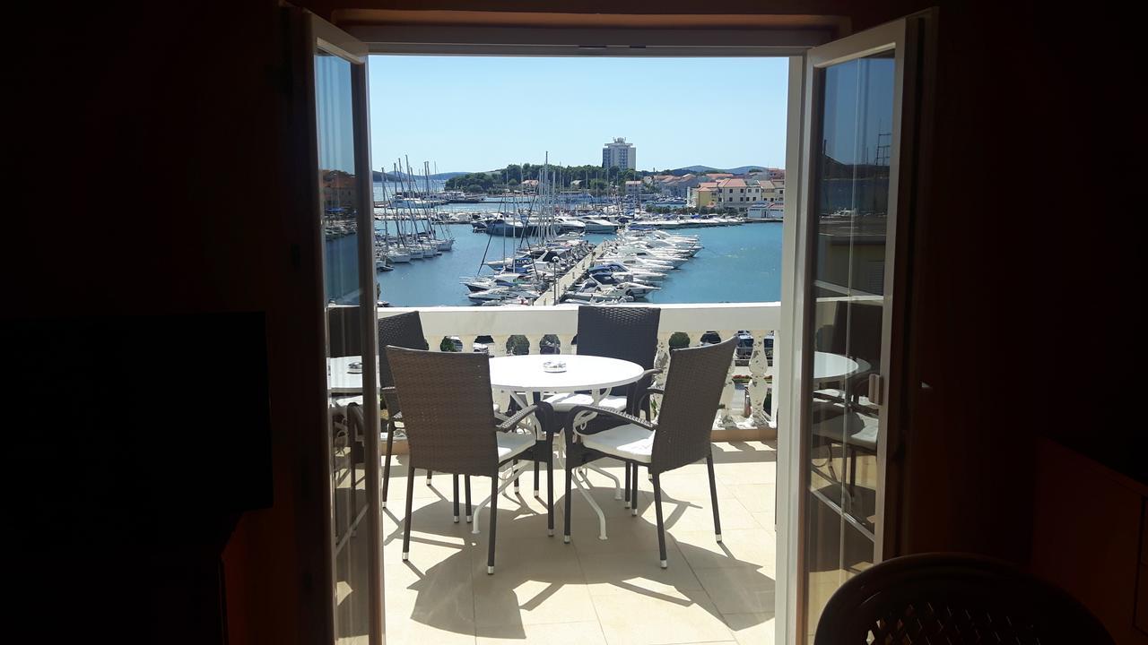 Apartment And Rooms Villa Kolonada Vodice Cameră foto